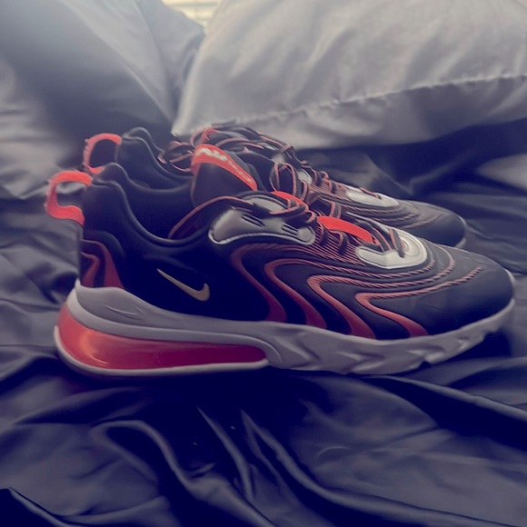 Nike Air Max - Picture 1 of 3